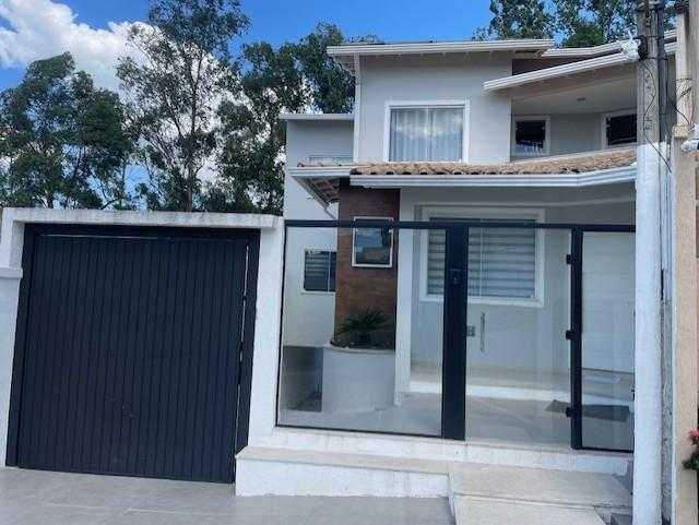 Casa à venda com 4 quartos, 553m² - Foto 1