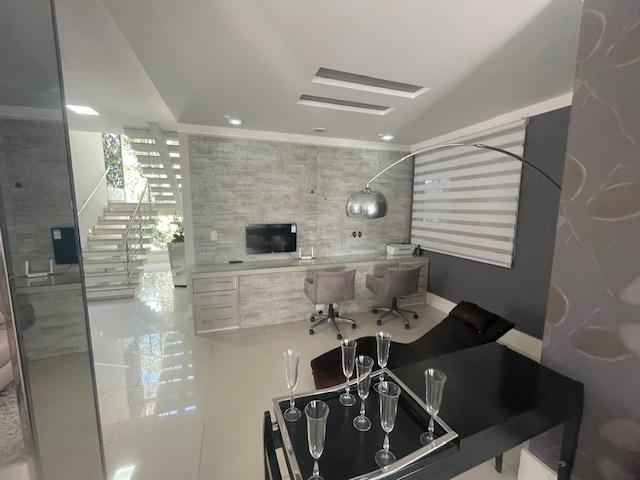 Casa à venda com 4 quartos, 553m² - Foto 4