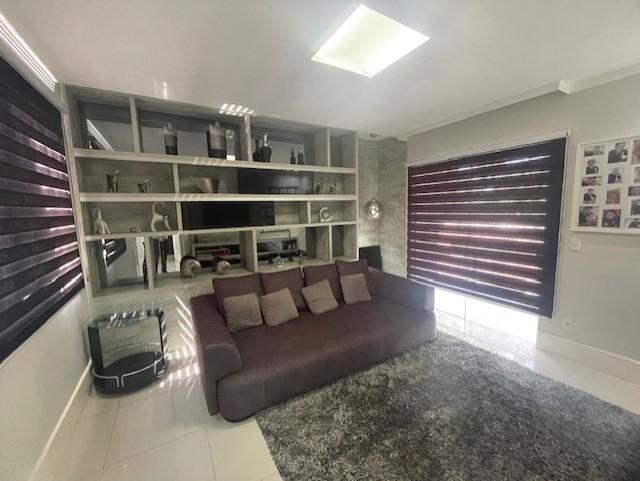 Casa à venda com 4 quartos, 553m² - Foto 9