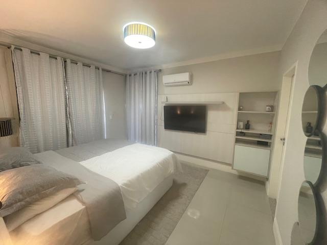 Casa à venda com 4 quartos, 553m² - Foto 12