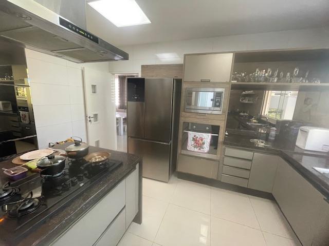Casa à venda com 4 quartos, 553m² - Foto 31