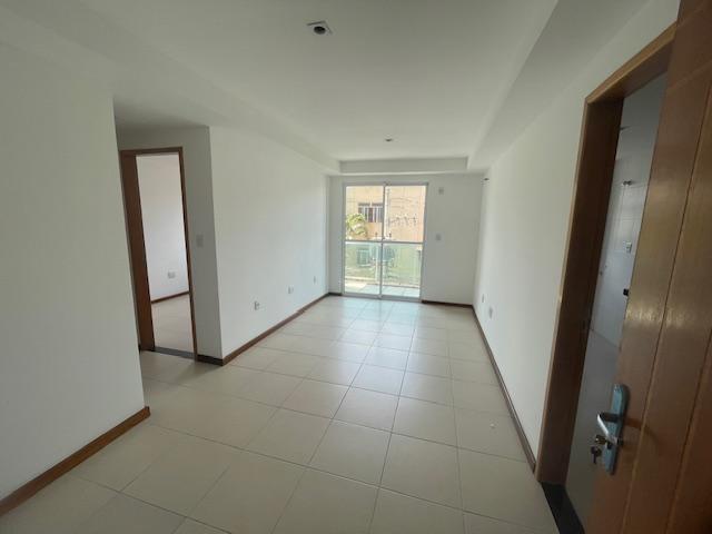 Apartamento à venda com 2 quartos, 70m² - Foto 3