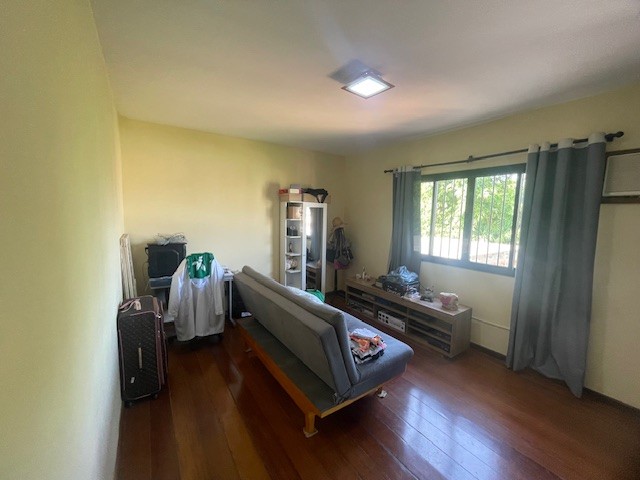 Casa à venda com 4 quartos, 235m² - Foto 14