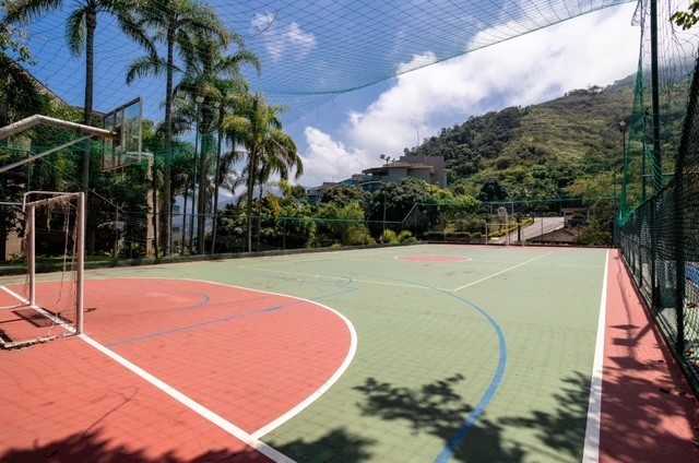 Apartamento à venda com 3 quartos, 144m² - Foto 9