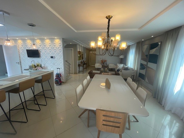 Casa à venda com 4 quartos, 352m² - Foto 5