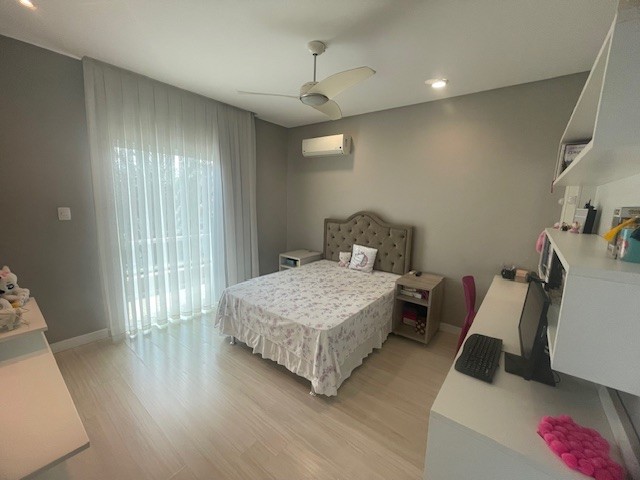 Casa à venda com 4 quartos, 352m² - Foto 27