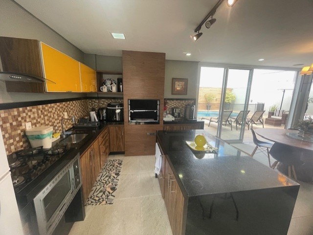 Casa à venda com 4 quartos, 352m² - Foto 37