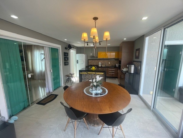 Casa à venda com 4 quartos, 352m² - Foto 35