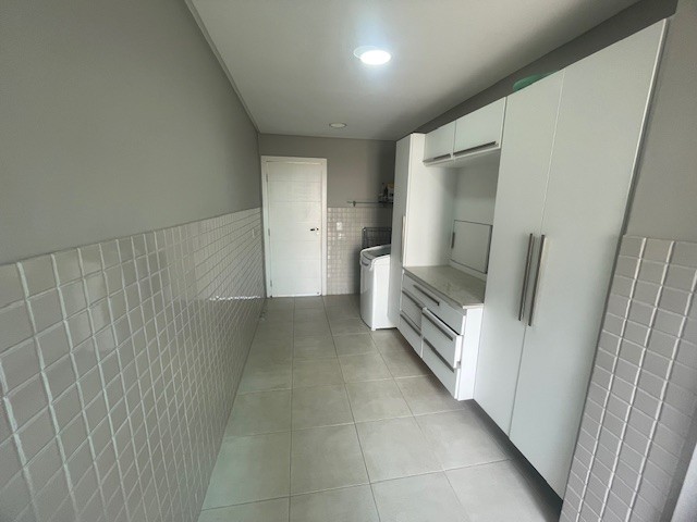 Casa à venda com 4 quartos, 352m² - Foto 46