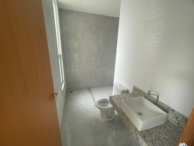 Casa à venda com 3 quartos, 260m² - Foto 9