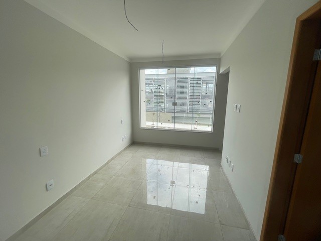 Casa à venda com 3 quartos, 260m² - Foto 8