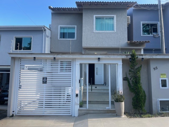 Casa à venda com 4 quartos, 173m² - Foto 2