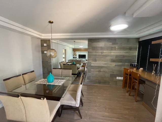 Casa à venda com 4 quartos, 173m² - Foto 4