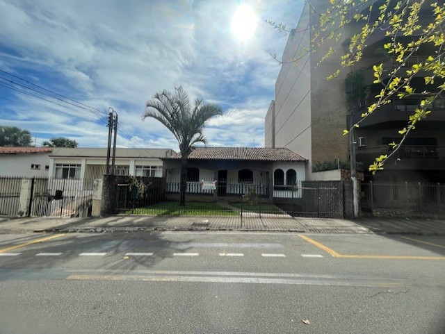 Casa, 4 quartos, 450 m² - Foto 1