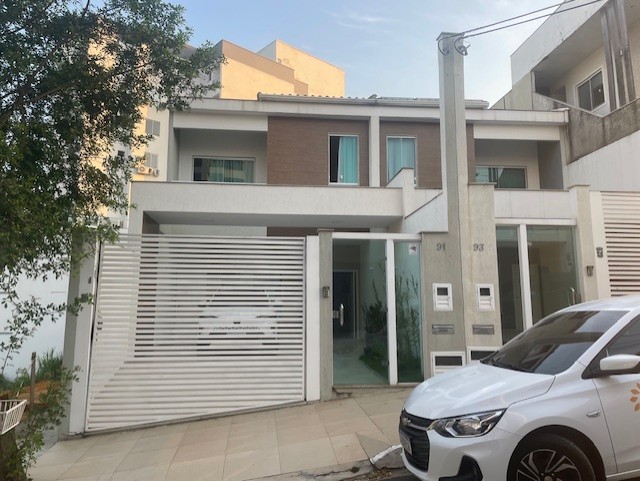 Casa, 3 quartos, 200 m² - Foto 1