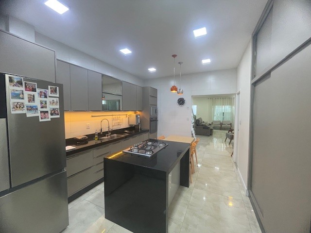 Casa, 3 quartos, 200 m² - Foto 9