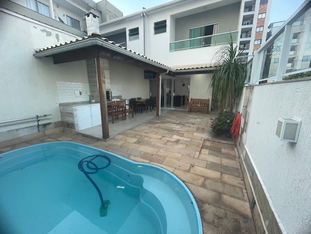 Casa, 3 quartos, 200 m² - Foto 11